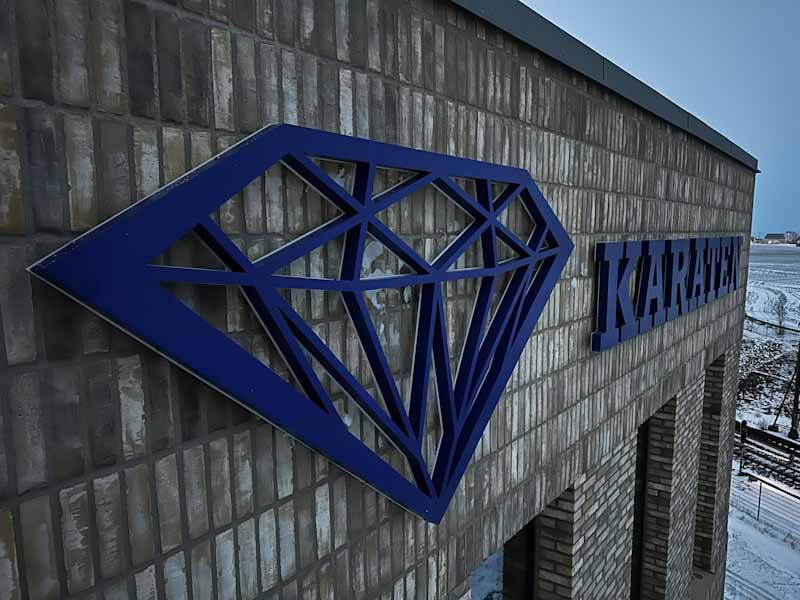 Karaten satsar på nya fasadskyltar i Malmö